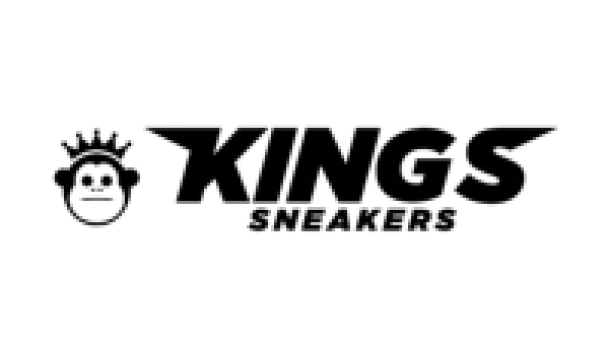 Logo King Sneakers com o nome da marca em preto.