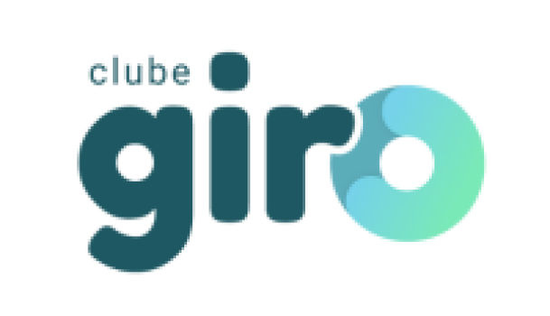 Logo Clube Giro apresentando o nome da marca com letras nas cores verde e azul.